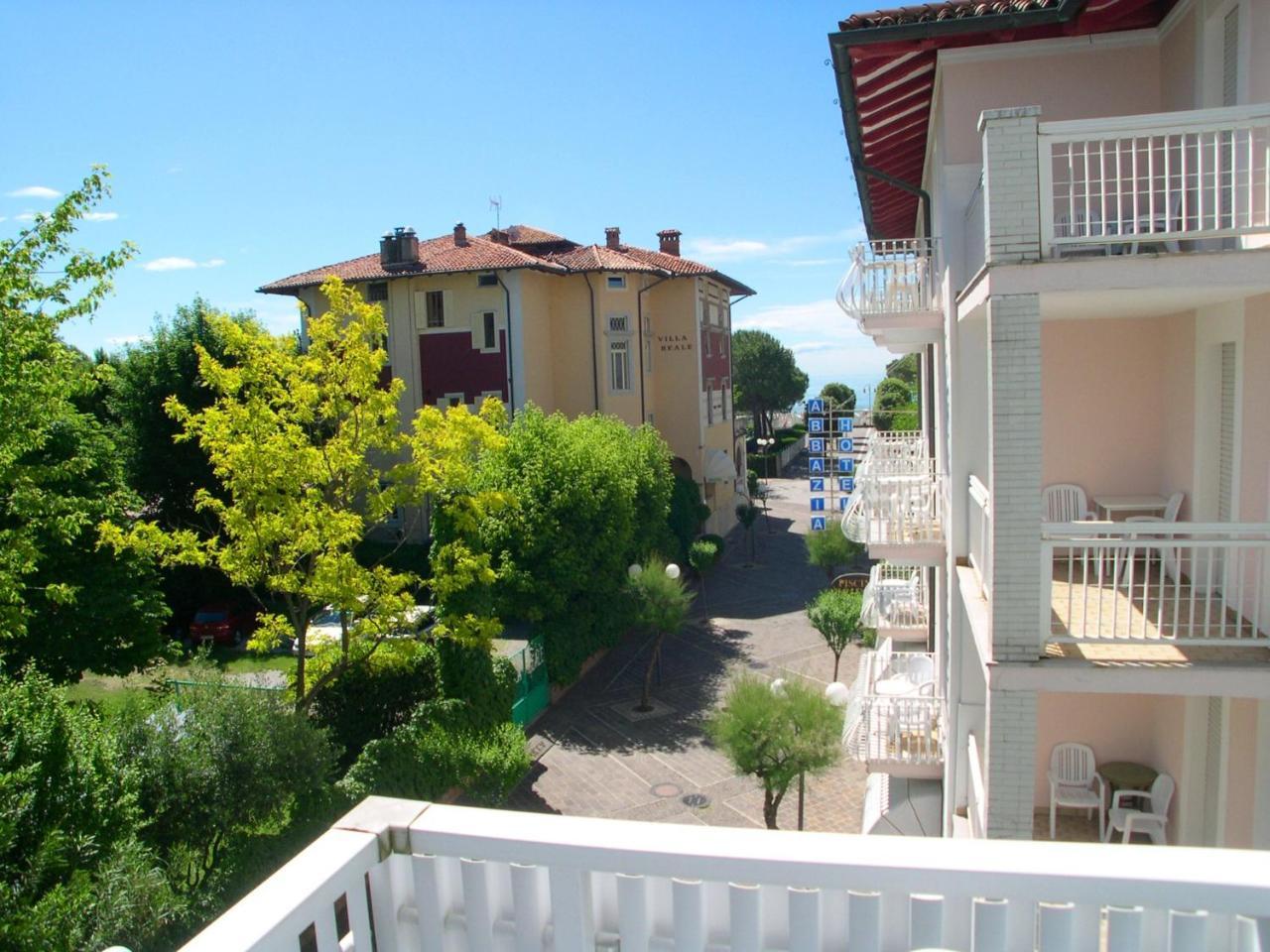 Appartamento Saturnia Grado Exteriör bild